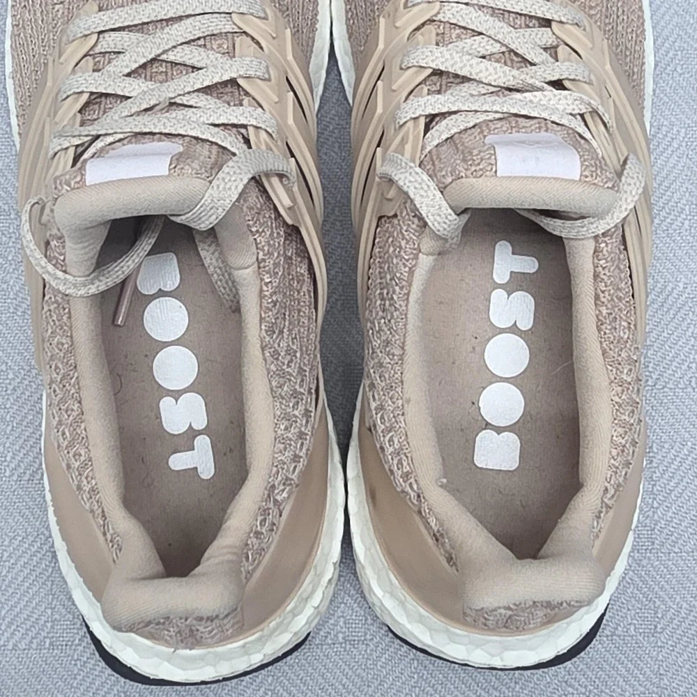 Adidas Ultra Boost 4.0 Ash Pearl Women Size 7.5 Beige BB6309 Running